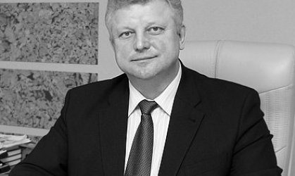 Начальником СШСУ назначен В.Н.Старцев. В состав Солигорского ШСУ было включено Кировское шахтостроительное управление.